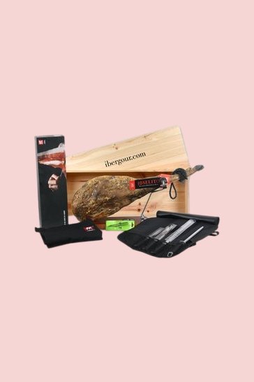Christmas Hamper with Jamon Olé (ref. 15J05)
