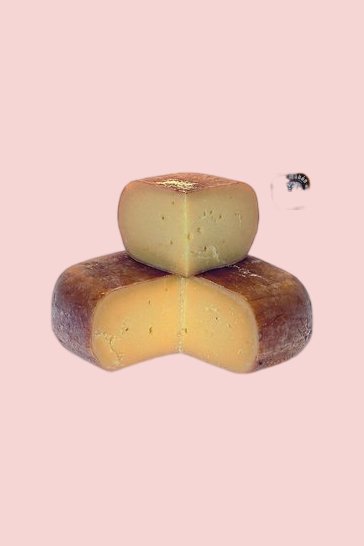 La Payesa Mahón Aged Cow Milk Cheese